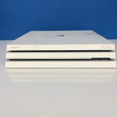 ÷【通電確認済・本体のみ】PS4 CUH-7200B ホワイト【ゲーム機本体】【2】