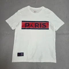 105 Nike(ナイキ） エアジョーダン Paris Saint-Germain(パリ サンジェルマン) PSG ショートスリーブラウンド t シャツ XL