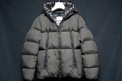 20AW MONCLER MONTCLA GIUBBOTTO モンクレール モンクラー ロゴテープ