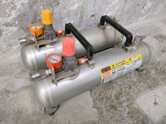 ◎マックスMAX 連結用予備タンク 2台連結 AK-TH5R/AK-TL5R 動作未確認のためジャンク扱い