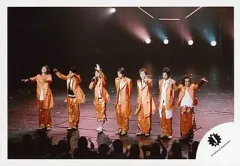 【中古】生写真(ジャニーズ) 関ジャニ∞/集合(7人)/横型・全身・衣装オレンジ・ステージ/公式生写真