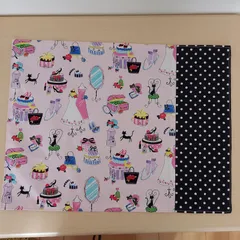 ドレス柄　ランチョンマット(大きめ)　ハンドメイド