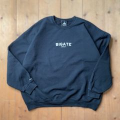 3XL【TPL™️】 FOAM PRINT "BIGATE LOCALS" LOGO 8.0oz Crewクルーネックスウェットトレーナー (裏起毛) ブラック