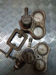 酸素 アセチレン調整器　ガス調整器 ガスレギュレーター　中古品 動作未確認