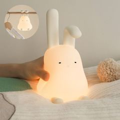 ナイトライト かわいい デスクライト LED ランプ 耳折れうさぎ型 ウサギ型 スマホスタンド USB充電式【ラビット 兎 タイマー付き 掛けれる ライト 調光 子供部屋 授乳 間接照明  おやすみライト 枕元 寝室用 出産祝い 誕生日 プレゼント 子供】
