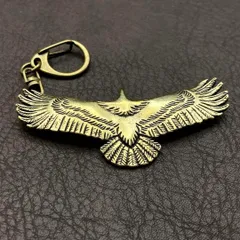 真鍮 キーホルダー キーリング ヴィンテージ ビンテージ アンティーク レトロ 真鍮製 縁起物 ハンドメイド ペンダントトップ 置物 チャーム 鷹 イーグル タカ 120