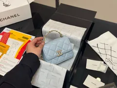 【今日特価】Chanel エナメル ハンドル コインポーチ