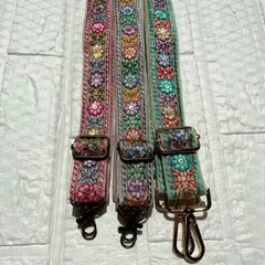 インド刺繍リボン　ショルダーストラップ　ショルダーベルト　スマホストラップ　ハンドメイド　＊No.31