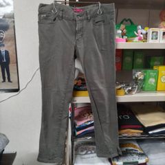 TO BE CHIC トゥービーシック デニム パンツ ジーンズ オリーブ？ グレー ？ サイズ42  W5R54-632-79