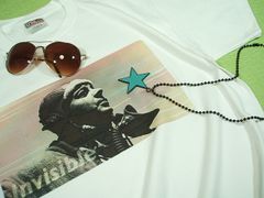サンテグジュペリＴシャツ　星の王子様　小説家のＴシャツ　サン=テグジュペリ　文豪文学Tシャツ