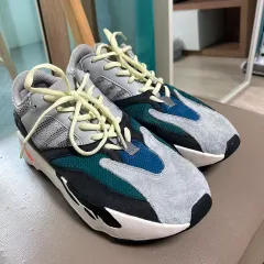 2024年最新】yeezy 700 wave runnerの人気アイテム - メルカリ