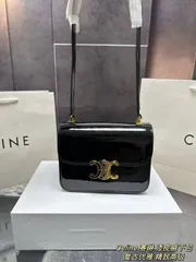 Celine セリーン ラッカー アンダーアーバッグ（ボックス付き）