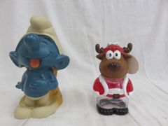 貯金箱　スマーフのソフビ人形　トナカイのプラスティック人形　2個　中古品