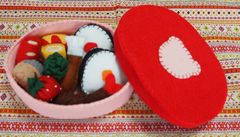 フエルトのおままごと　お弁当(中身入り)　赤　くま