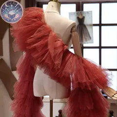 新品 未使用 フリルかゴージャスなソフトチュールのショール レッド