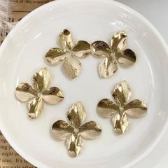 【10個】ゴールド　メタルフラワー