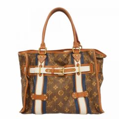 ☆SALE【5gc2463-h】シャネル 三つ折り財布 マトラッセ キャビアスキン  