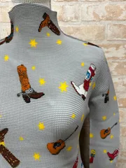 FETE⭐️ISSEY MIYAKE 長袖トップス プリーツ加工 ベージュ 柄 ISSEY MIYAKE】【FETE】【日本製】イッセイミヤケ『プリーツ切替