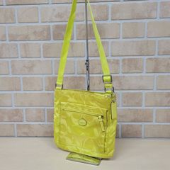 6 COACH コーチ シグネチャー ショルダーバッグ イエロー