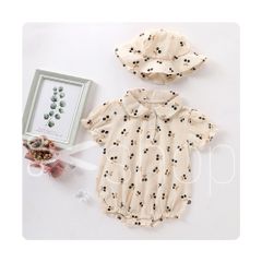 さくらんぼ柄ロンパース♡帽子付き