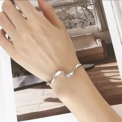 SILVER 925 シルバー925 ブレスレット バンド バングル スターリングシルバー 上質シルバー  新品　送料無料　プレゼント　箱付き 大人スタイル シンプル ウェーブ