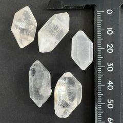 【E30687】まとめ売り チベットの水晶 両錐 石墨 天然石 鉱物 パワーストーン チベット産 水晶 原石
