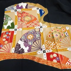 中古　黒留袖　着物　礼服　結婚式　扇【231354】