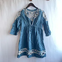 【美品】ダイアンフォンファステンバーグ　ワンピース　S  リネン100% 刺繍　ひざ丈　ネイビー