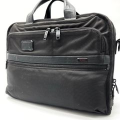 Excellent Condition TUMI Alpha 2 Briefcase, Business Bag, Organizer, Logo Embossed, Silver Hardware, A4 Size Storage, Large Capacity, Logo Plate, Nylon and Leather, Men's, Black