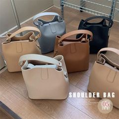 ショルダーバッグ バケットバッグ トートバッグ 肩掛け 軽い おしゃれ かばん  斜めがけ 手持ち 出張 通勤 通学 バッグ お出かけ