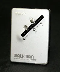 【中古】SONY ソニー　WM-EX677-S シルバー　カセットウォークマン（再生専用ポータブルカセットプレーヤー）