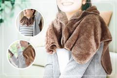 HAC(ハック) HAC3682 フリースポンチョ ケープ 羽織 温かい 冷え対策 防寒 オフィス 在宅 ふわふわ 軽やか かわいい