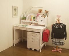 カントリー学習机ホワイト色 ライト付き４点セット アウトレット品 訳あり 激安 処分品 特価品 数量限定 カントリー家具