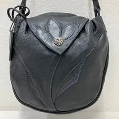 5378　IBIZA　イビザ　イビサ　ショルダーバッグ　ブラック　黒　レザー　フラワーモチーフ　レディース　小さめ　ミニ　シンプル　きれいめ　上品