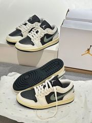 ナイキ エア ジョーダン 1 ロー NIKE W AIR JORDAN 1 LOW アンスラサイト/ジェイドスモーク DC0774-001