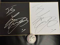 侍ジャパン ロサンゼルス・ドジャース 大谷翔平選手 直筆サインボール＋直筆サイン色紙 激レア 日本ハムファイターズ ブラック色紙(サイン)｜売買されたオークション情報、Yahoo!オークション(旧ヤフオク!)  の商品情報をアーカイブ公開 - オークファン（aucfan.com）