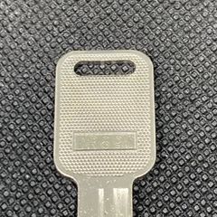オフィス家具　鍵　中古　コクヨ　DR690　デスク　メーカー純正