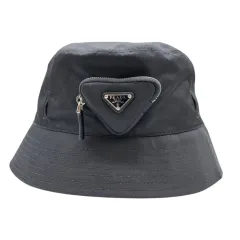 2025年最新】PRADA バケットハット ノベルティの人気アイテム - メルカリ