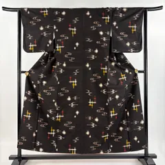 ７５１　ウールのきもの　珍品美品　見事な絣です井桁におしどり柄　シミ欠点なし 2025年最新井桁絣の人気アイテム - メルカリ