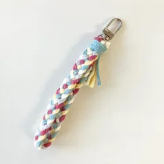 【ハンドメイド】マクラメ ストラップ くすみカラー ﾋﾟﾝｸ ﾎﾜｲﾄ ｸﾞﾘｰﾝ