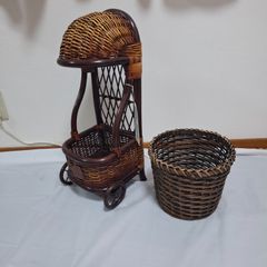 バスケット　編みカゴ　伝統　手工芸品　インテリア　小物入れ　T7120901037865