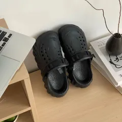 2024年最新】crocs echo clogの人気アイテム - メルカリ