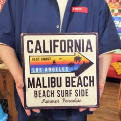 ブリキ看板◆カリフォルニア　ビーチ◆サーフ　アメリカン　エンボスサイン　西海岸