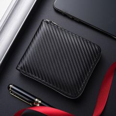 【新品】カーボン 財布 二つ折り メンズ ラウンドファスナー 中ベラ 大容量 オシャレ スタイリッシュ PUレザー＜ブラック＞カード 小銭 コイン クレジットカード 免許証 定期券 カーボンレザー 軽量 丈夫 光沢 手持ちサイズ ポケット ファッション 黒