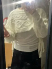 アイボリー ケーブル編み クロップド ニット