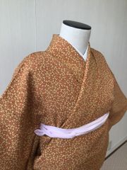茶系 暈し・桜 小紋 単衣 洗える 化繊 しつけ糸付き - メルカリ
