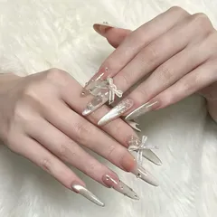 ネイルチップ　リボンネイル　ガーリー　ロングネイル　ストーン装飾　かわいい　ギャルネイル　グラデーション　リボン　マグネットネイル　ロング　秋冬　バレンタイン　ホワイトデー　卒業式　プレゼント