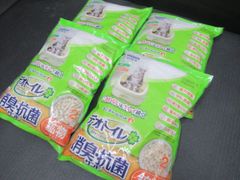 未開封品 ユニチャーム デオトイレ 消臭・抗菌砂 2L 4個セット 猫トイレ