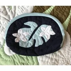 在庫一掃セール!!【正規品】コスメポーチ 　モンステラ ネイビー　 ハワイアンキルト ポーチ