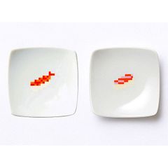 ドット絵 豆皿・小皿・箸置き2種類セット 寿司ネタ（海老、サーモン） 大図まことデザイン The Porcelains （ザ・ポーセリンズ）